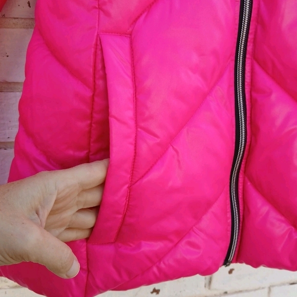 NWT $150 Guess Puffer Jacket Pink Small - Picture 3 of 8
